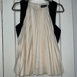 NWOT Gracia Sleeveless Top -1